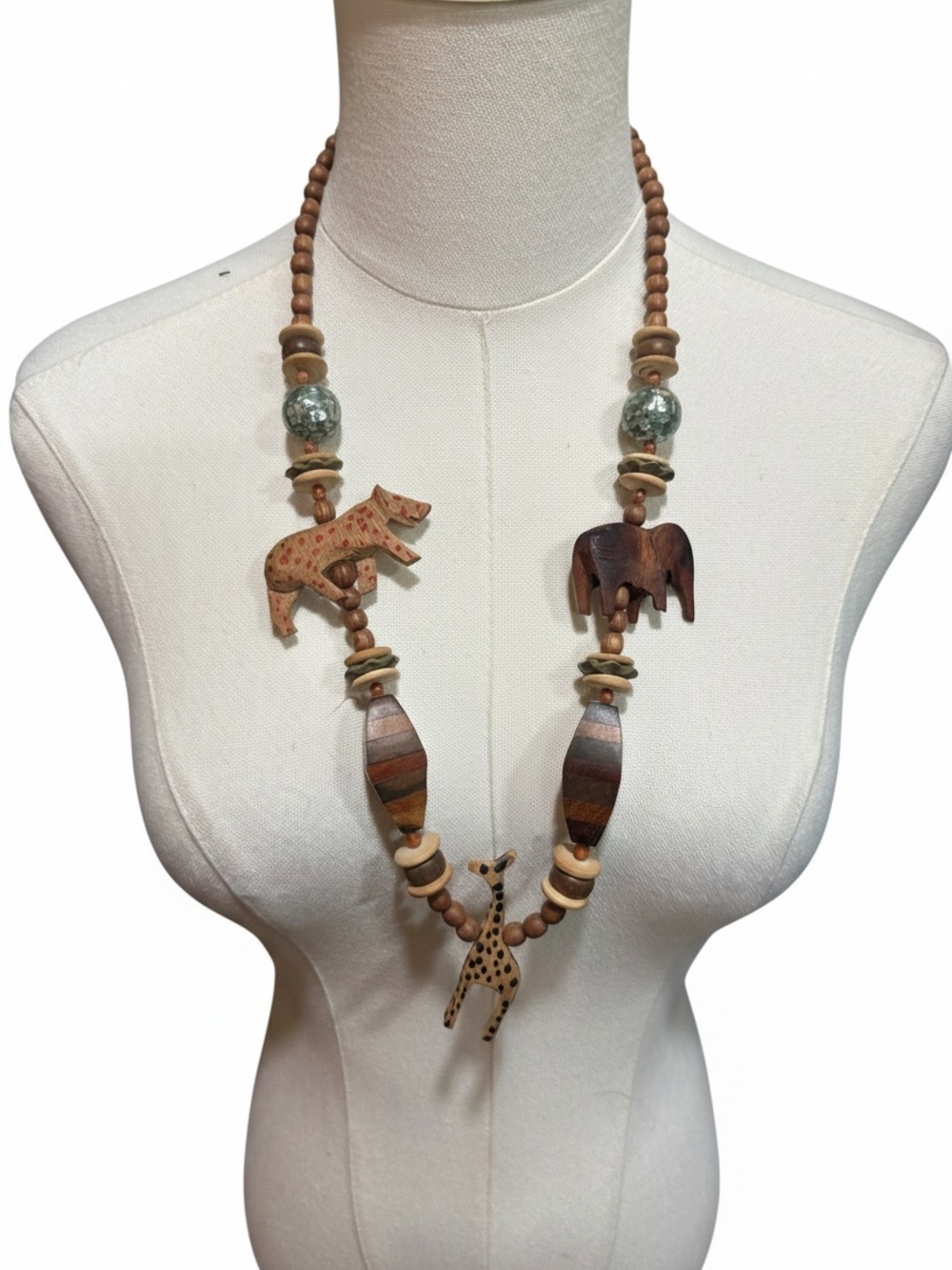 Vintage Safari Animal Necklace Carved Wood Elephant Giraffe Leopard Boho